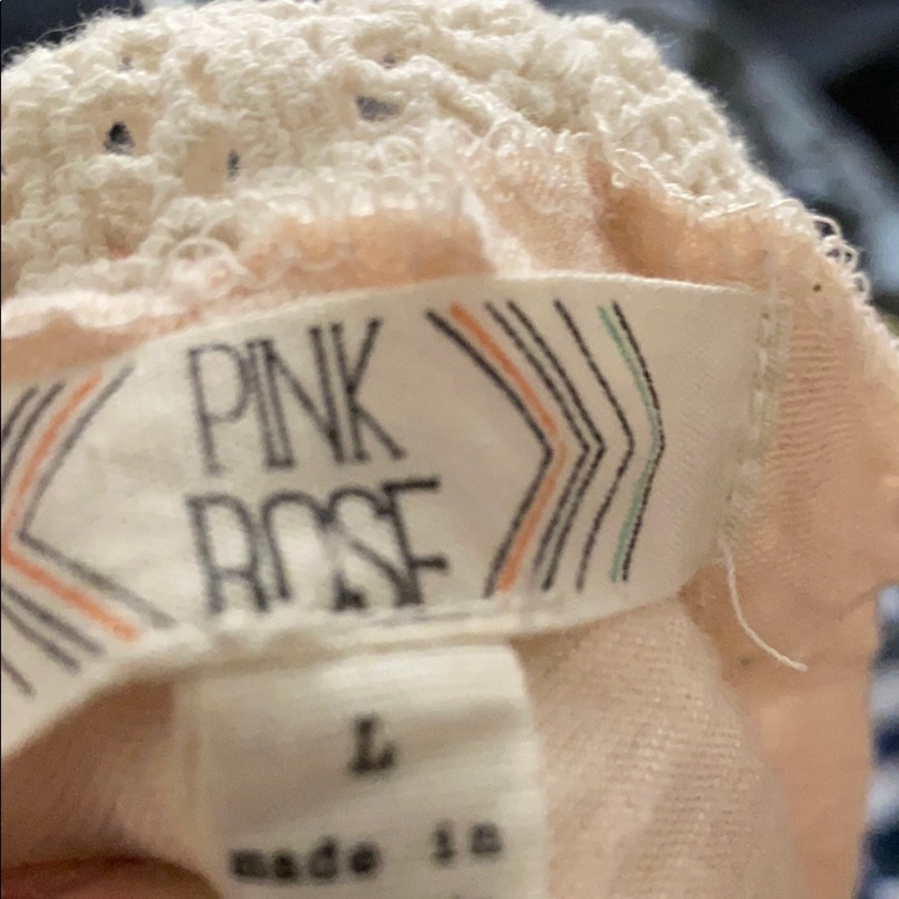 Pink tank top - Picture 3 of 3